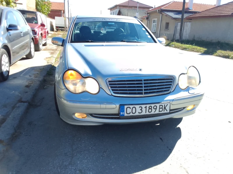 Mercedes-Benz C 200 КАПАРИРАН, снимка 3 - Автомобили и джипове - 47593351