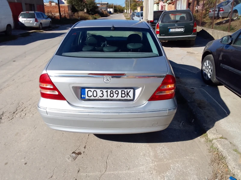 Mercedes-Benz C 200 КАПАРИРАН, снимка 7 - Автомобили и джипове - 47593351