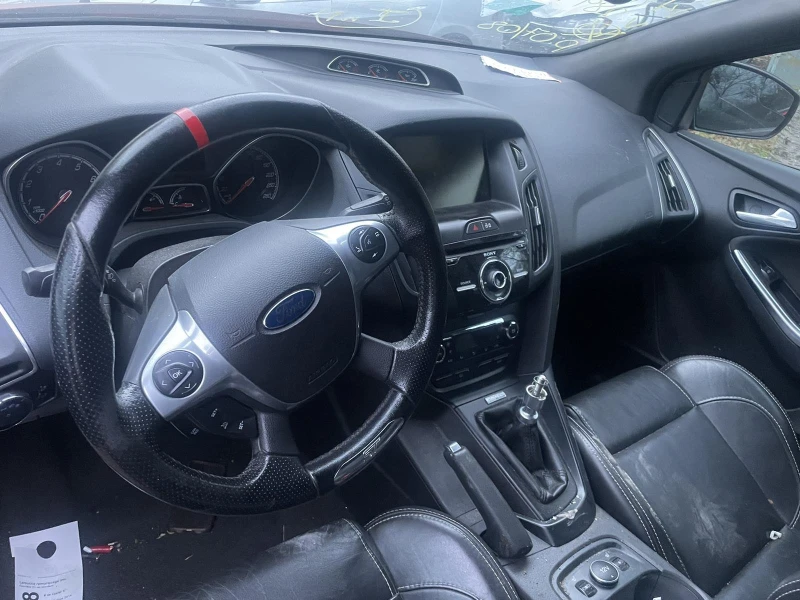 Ford Focus 2.0 ST, снимка 7 - Автомобили и джипове - 48232047