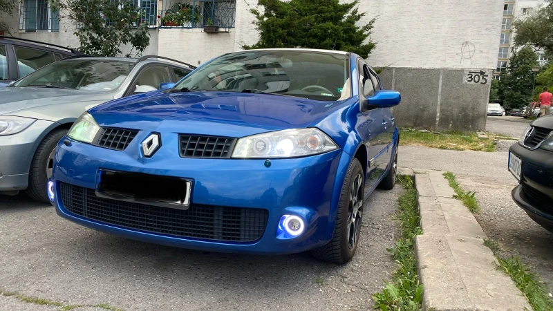 Renault Megane 1.6 16v, снимка 1 - Автомобили и джипове - 49497039