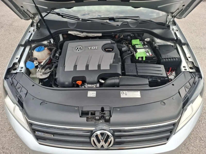 VW Passat 1.6 TDI, снимка 13 - Автомобили и джипове - 51052290
