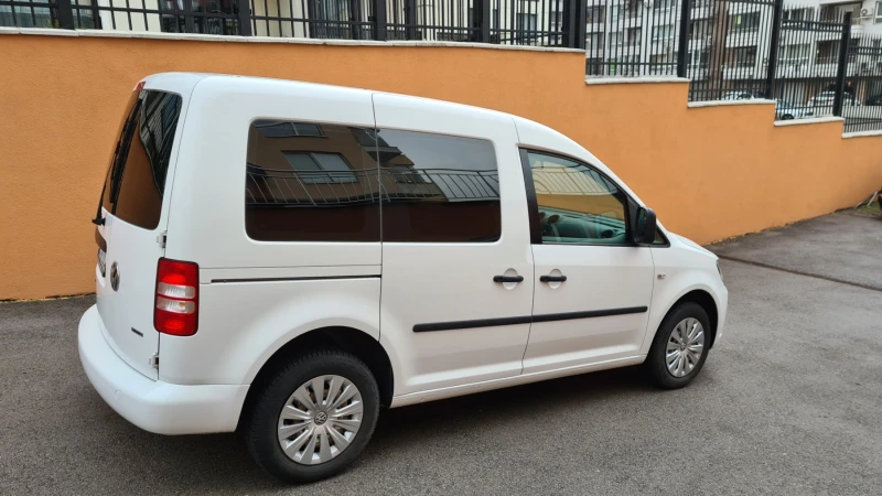 VW Caddy, снимка 4 - Автомобили и джипове - 52205172
