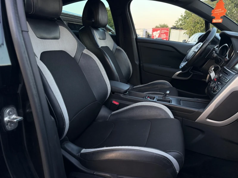 Citroen DS4 1.6 eHDi, снимка 12 - Автомобили и джипове - 51667930