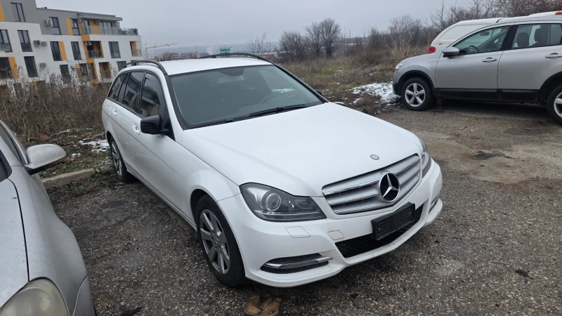 Mercedes-Benz C 220 2.2cdi, снимка 2 - Автомобили и джипове - 52447970