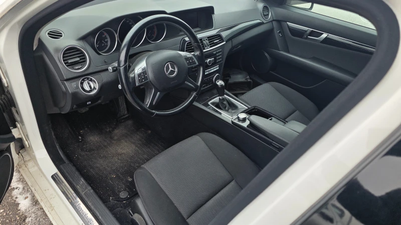 Mercedes-Benz C 220 2.2cdi, снимка 7 - Автомобили и джипове - 52447970