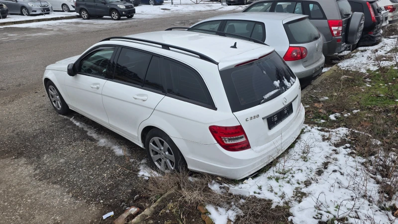 Mercedes-Benz C 220 2.2cdi, снимка 4 - Автомобили и джипове - 52447970