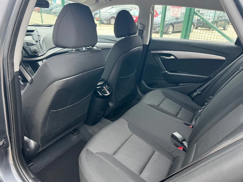 Hyundai I40 1.6 GDi/135p.s-Euro 5, снимка 11 - Автомобили и джипове - 52807223