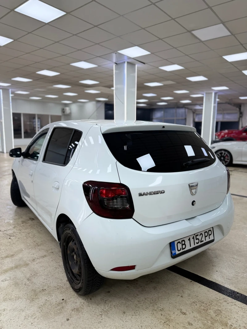 Dacia Sandero * 1.2 ГАЗ* * КЛИМАТИК* AвтоКредит * (НАЛИЧНА В БГ), снимка 8 - Автомобили и джипове - 53354799