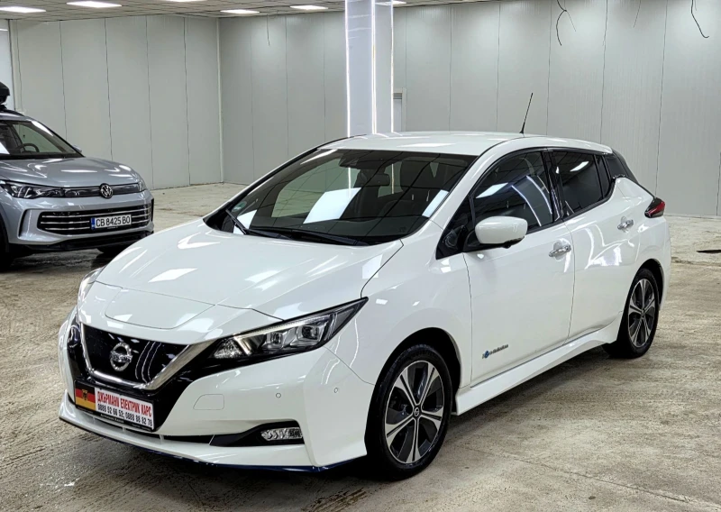Nissan Leaf  42KWh/ЗАВЕРЕНА СЕРВИЗНА КНИЖКА, снимка 6 - Автомобили и джипове - 53386281