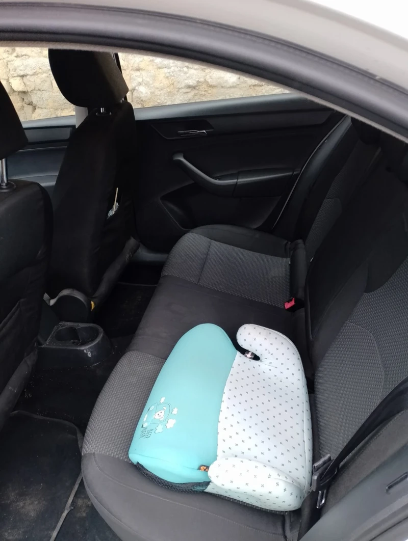 Seat Toledo 1.6TDI, снимка 4 - Автомобили и джипове - 53415544