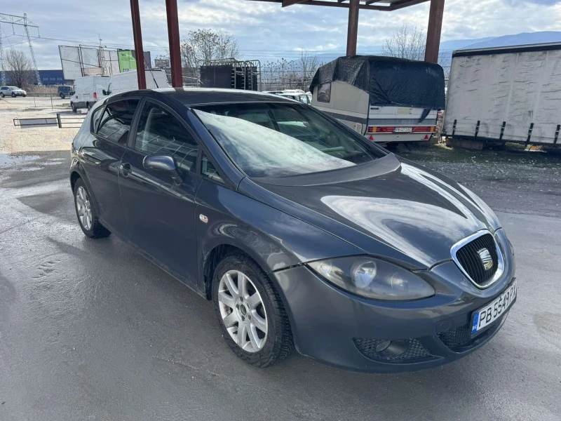 Seat Leon БЕНЗИН ГАЗ, снимка 11 - Автомобили и джипове - 53495699