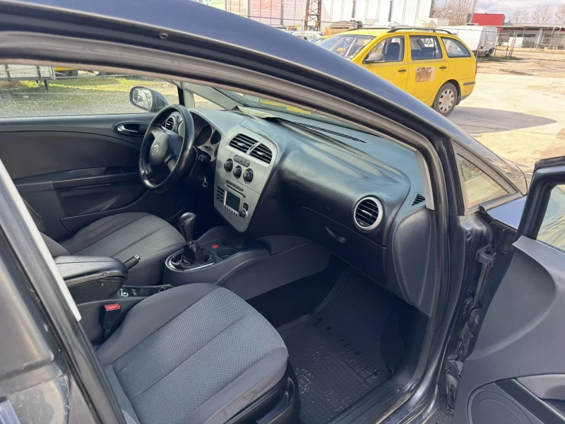 Seat Leon БЕНЗИН ГАЗ, снимка 12 - Автомобили и джипове - 53495699