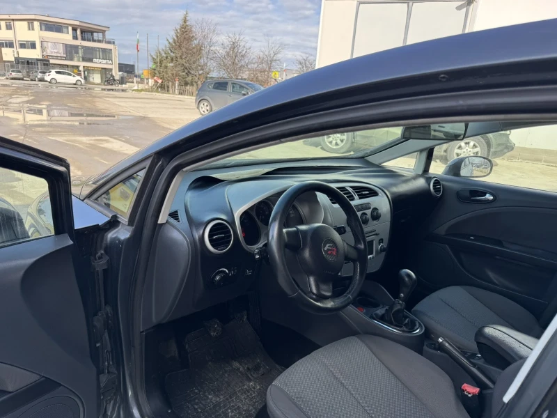 Seat Leon БЕНЗИН ГАЗ, снимка 8 - Автомобили и джипове - 53495699
