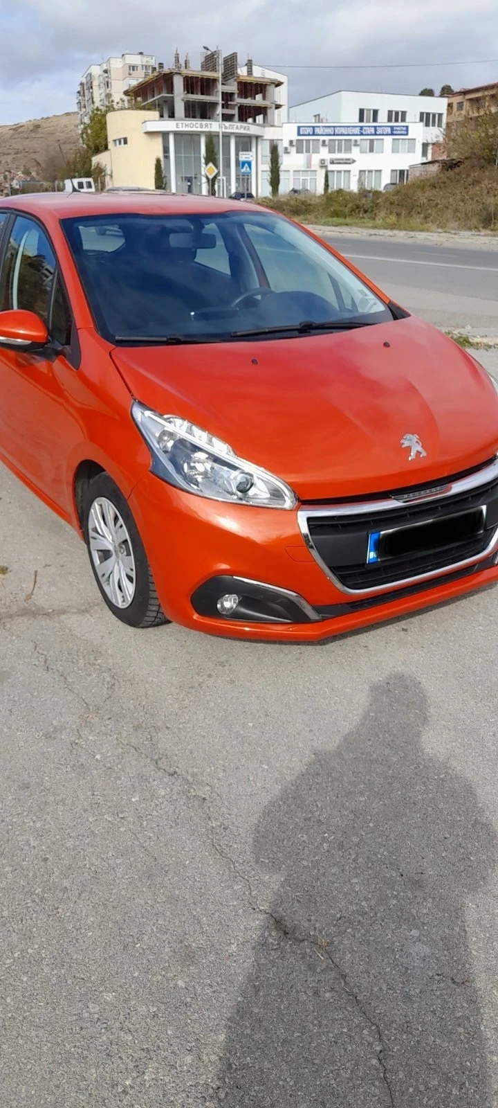 Peugeot 208, снимка 10 - Автомобили и джипове - 48178540