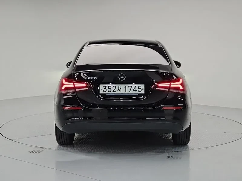 Mercedes-Benz A 220, снимка 3 - Автомобили и джипове - 56016709