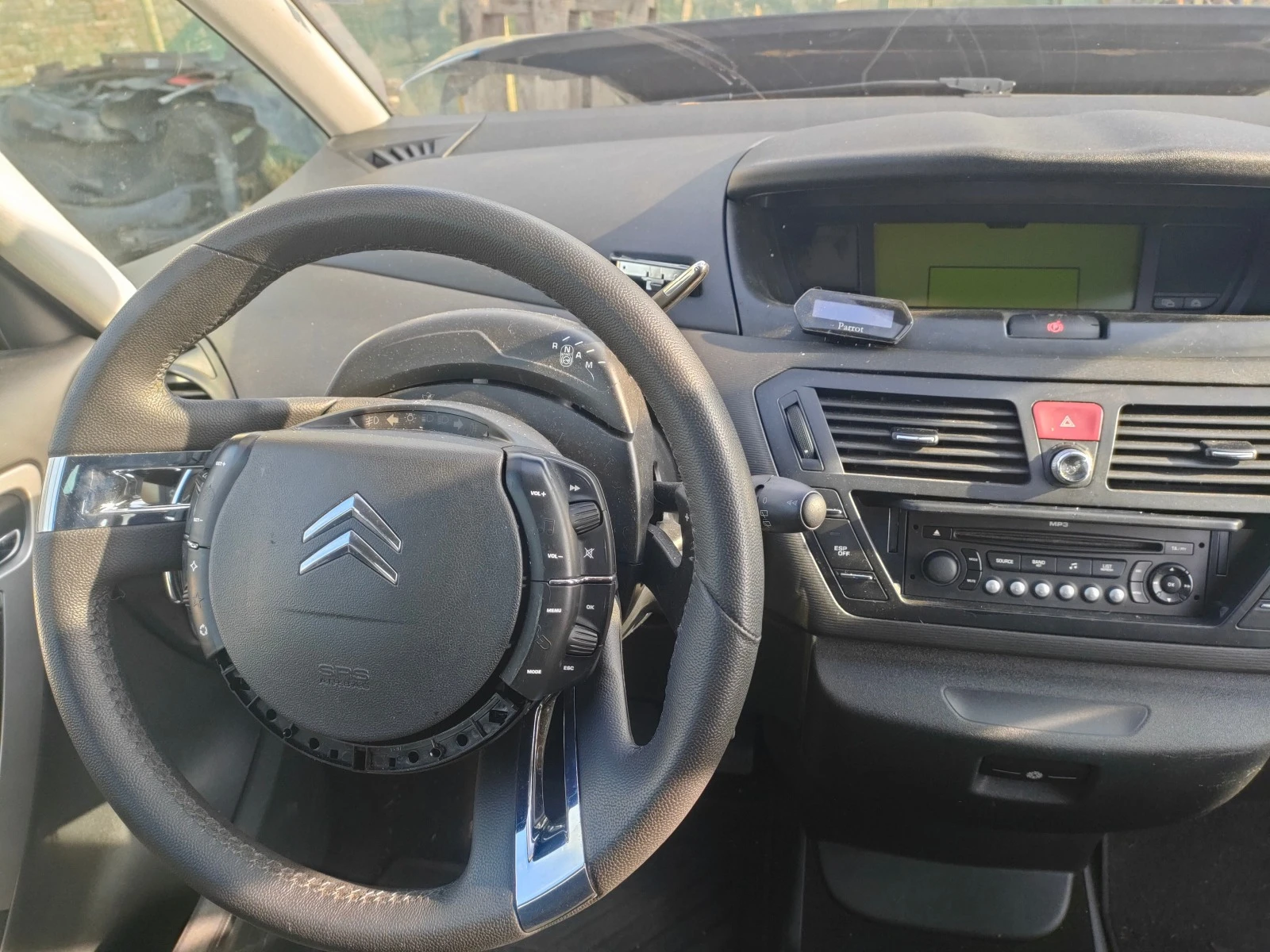 Citroen C4 Picasso 1.6хди - изображение 4