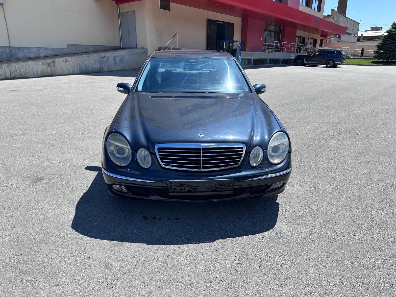 Mercedes-Benz E 270 2.7CDI - КЛИМАТРОНИК - изображение 2