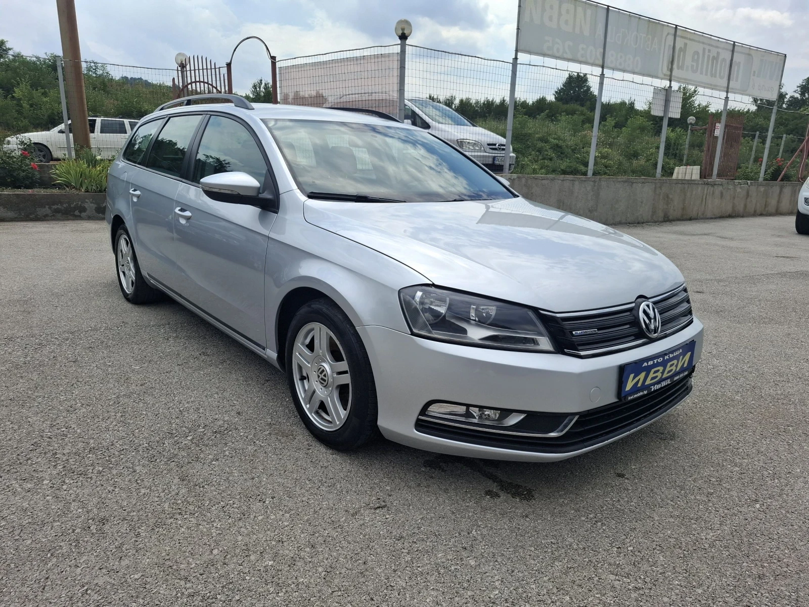 VW Passat 1.6 TDI | Mobile.bg — изображение 14
