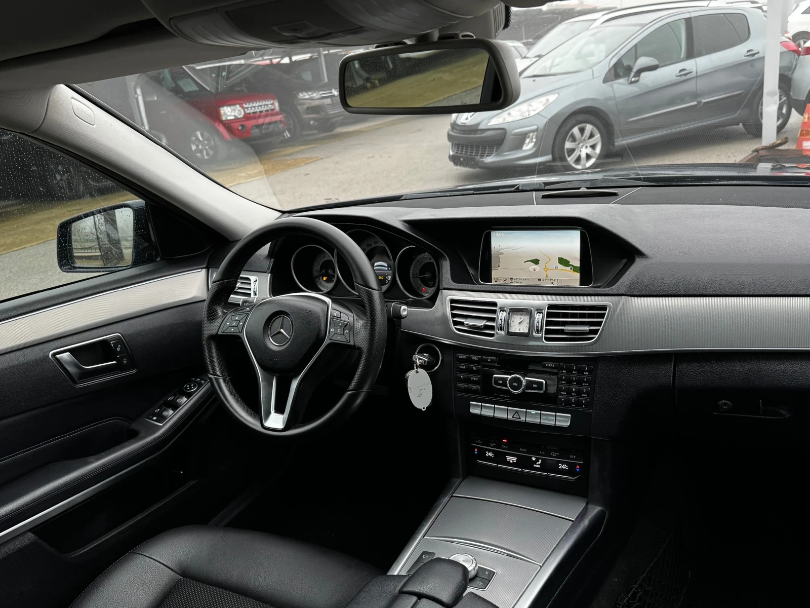 Mercedes-Benz E 250 4Matic  | Mobile.bg   12