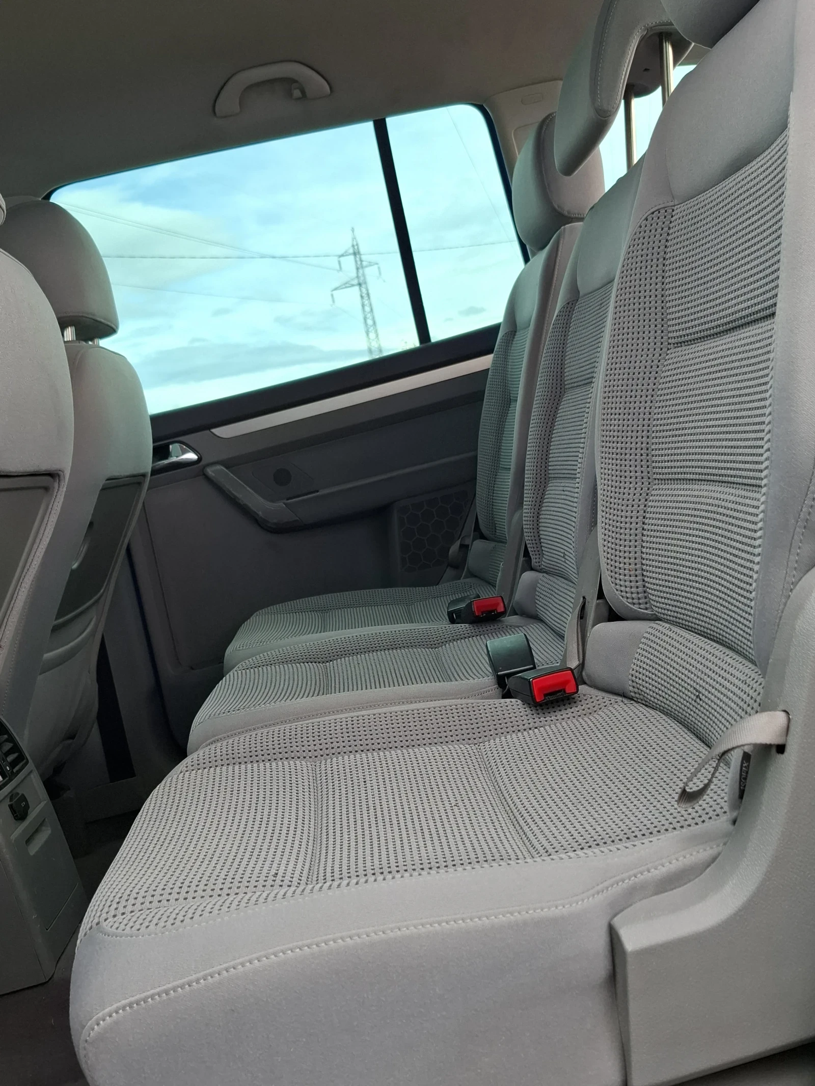 VW Touran 1.9TDI* (101)* 6-* HOB *  | Mobile.bg   17