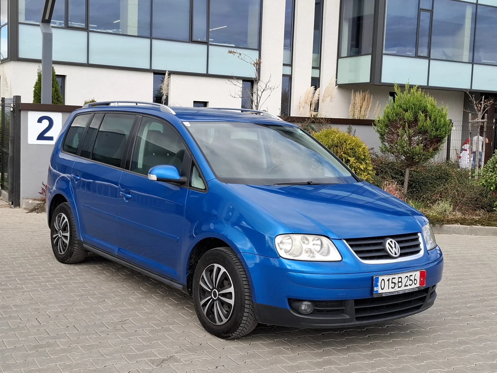 VW Touran 1.9TDI* (101кс)* 6-СКОРОСТИ* HOB ВНОС*  - изображение 10