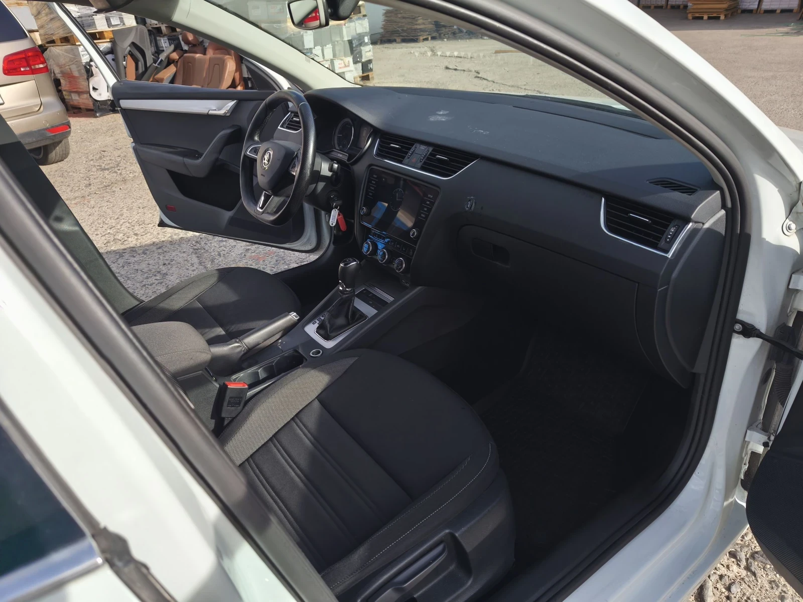 Skoda Octavia 1.5 G-tec - изображение 8