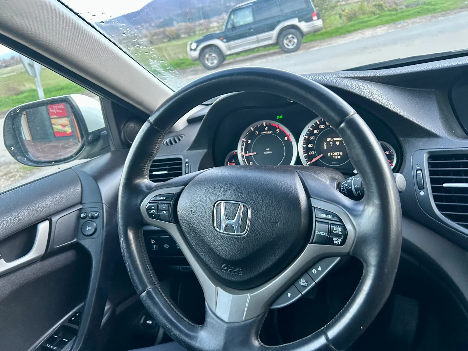 Honda Accord Бяла ПЕРЛА - изображение 9