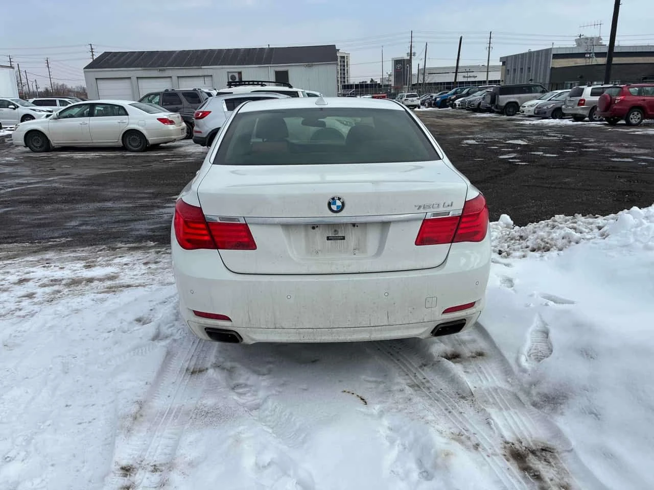 BMW 750 * 4dr Sdn xDrive AWD * 2 КЛЮЧА* ПОДГРЕВ* KEYLESS* , снимка 4 - Автомобили и джипове - 53757588
