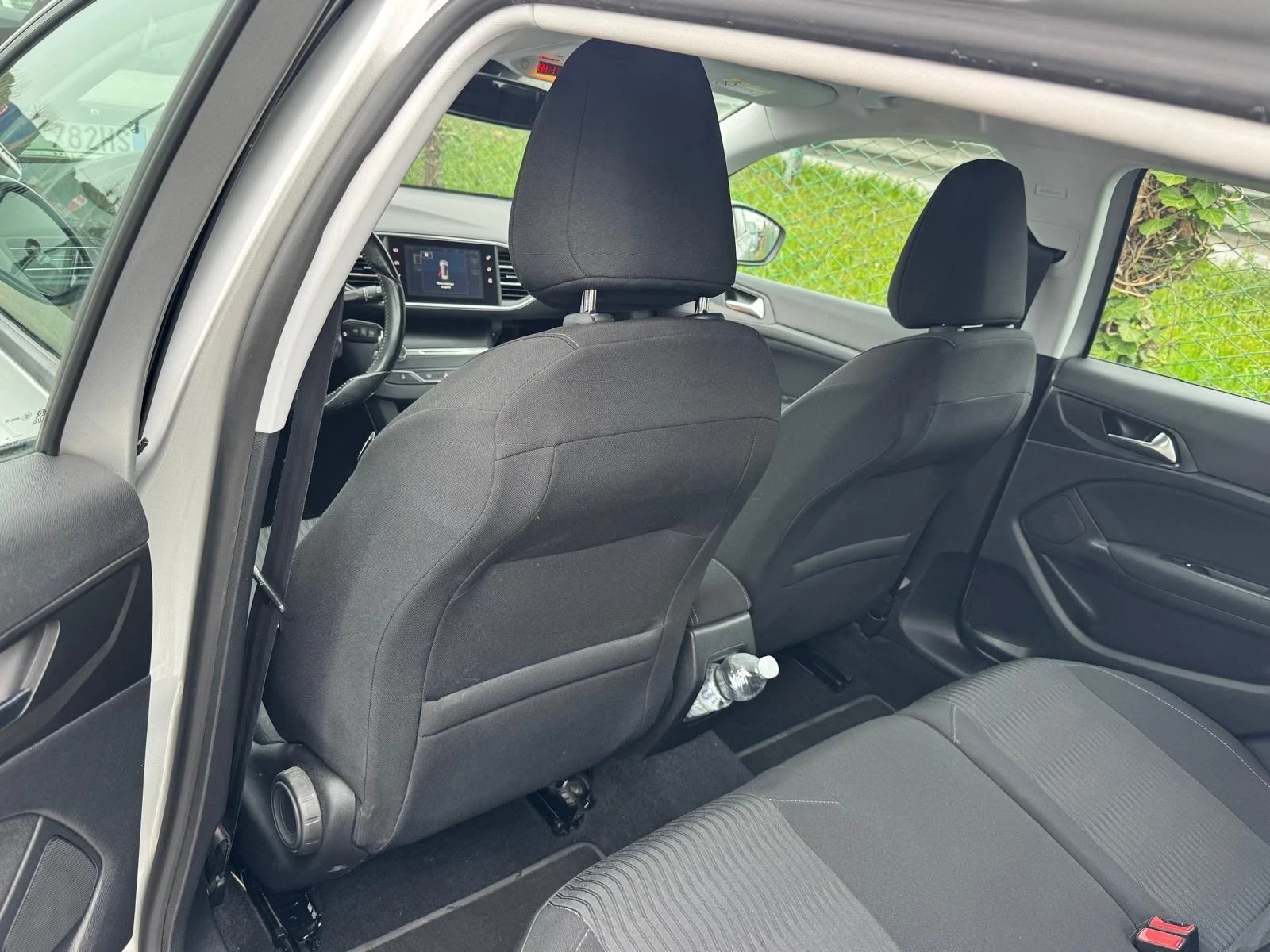 Peugeot 308 LED* NAVI* 1.6hdi 120hp* 3.2016* euro 6b* LEASING | Mobile.bg � ����������� 11