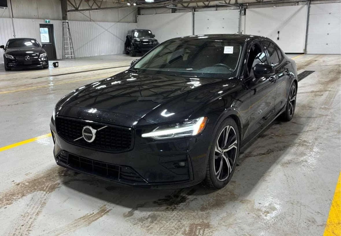 Volvo S60 * Plus Dark Theme * CARFAX * ЦЕНА ДО БГ