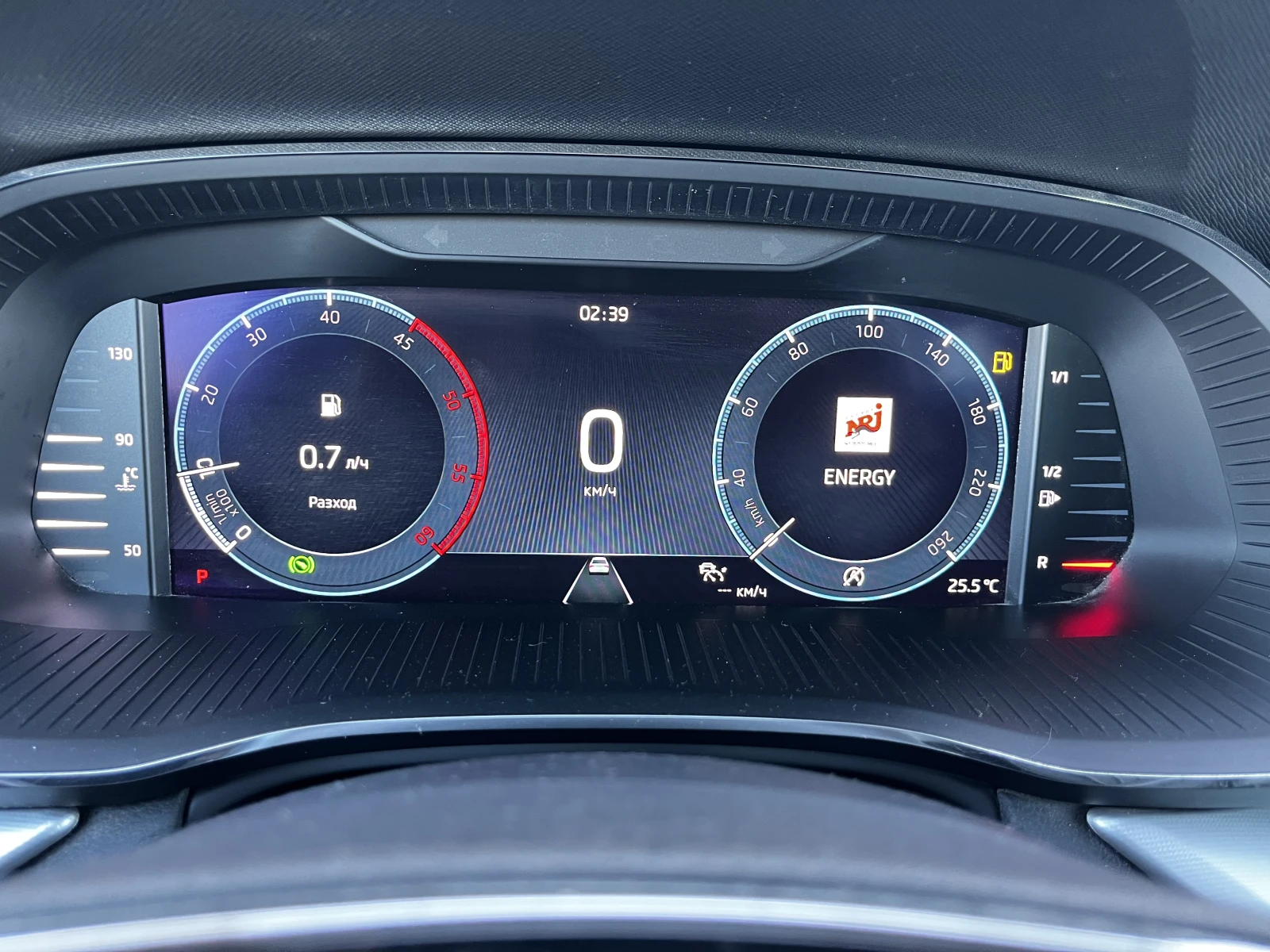 Skoda Octavia 2.0 TDI DSG DIGITAL, FULL LED, Панорама, Камера, снимка 8 - Автомобили и джипове - 56093772
