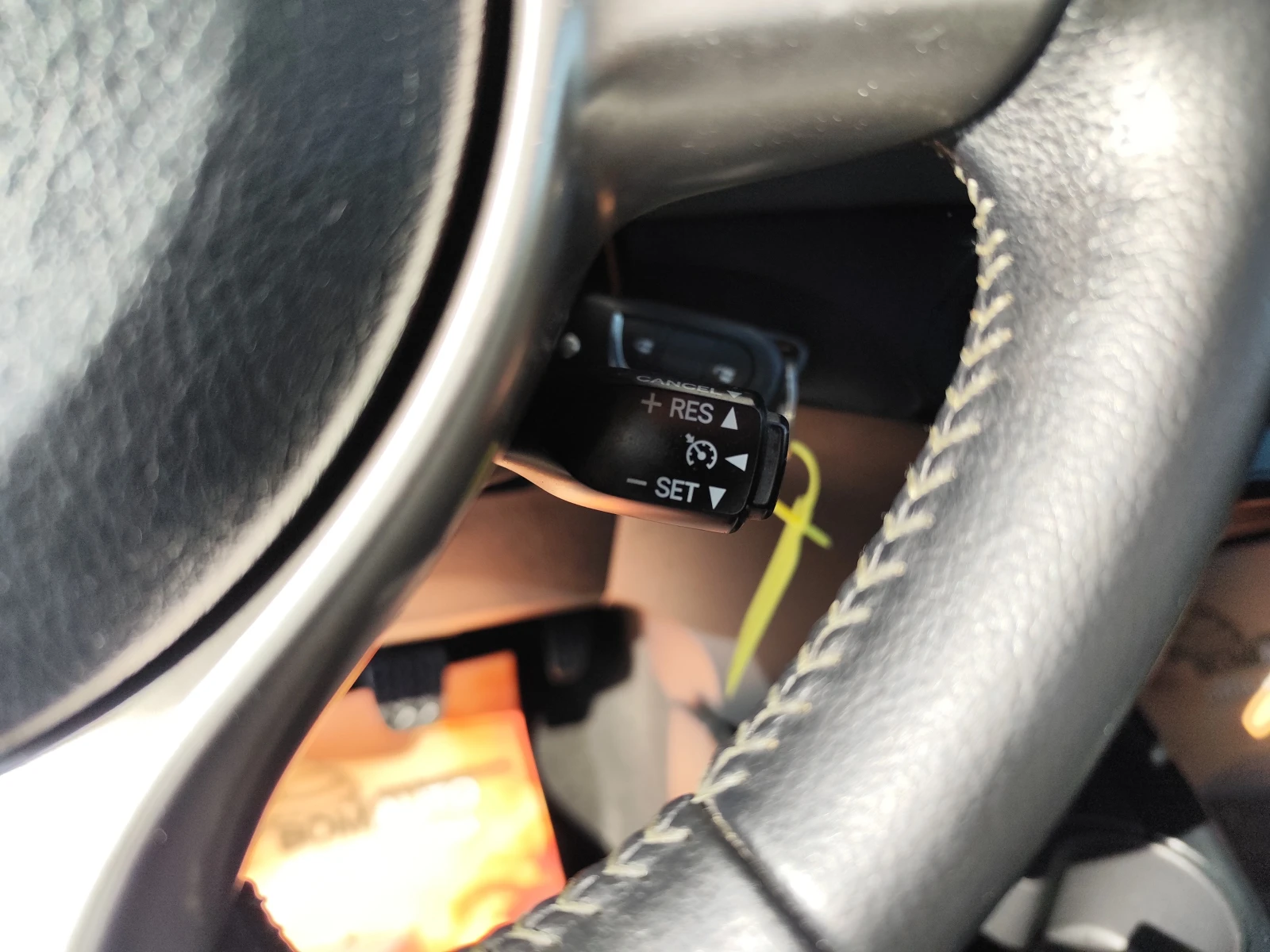 Toyota Yaris 1.4D-4D* EURO6B* CAMERA* , снимка 10 - Автомобили и джипове - 54350945