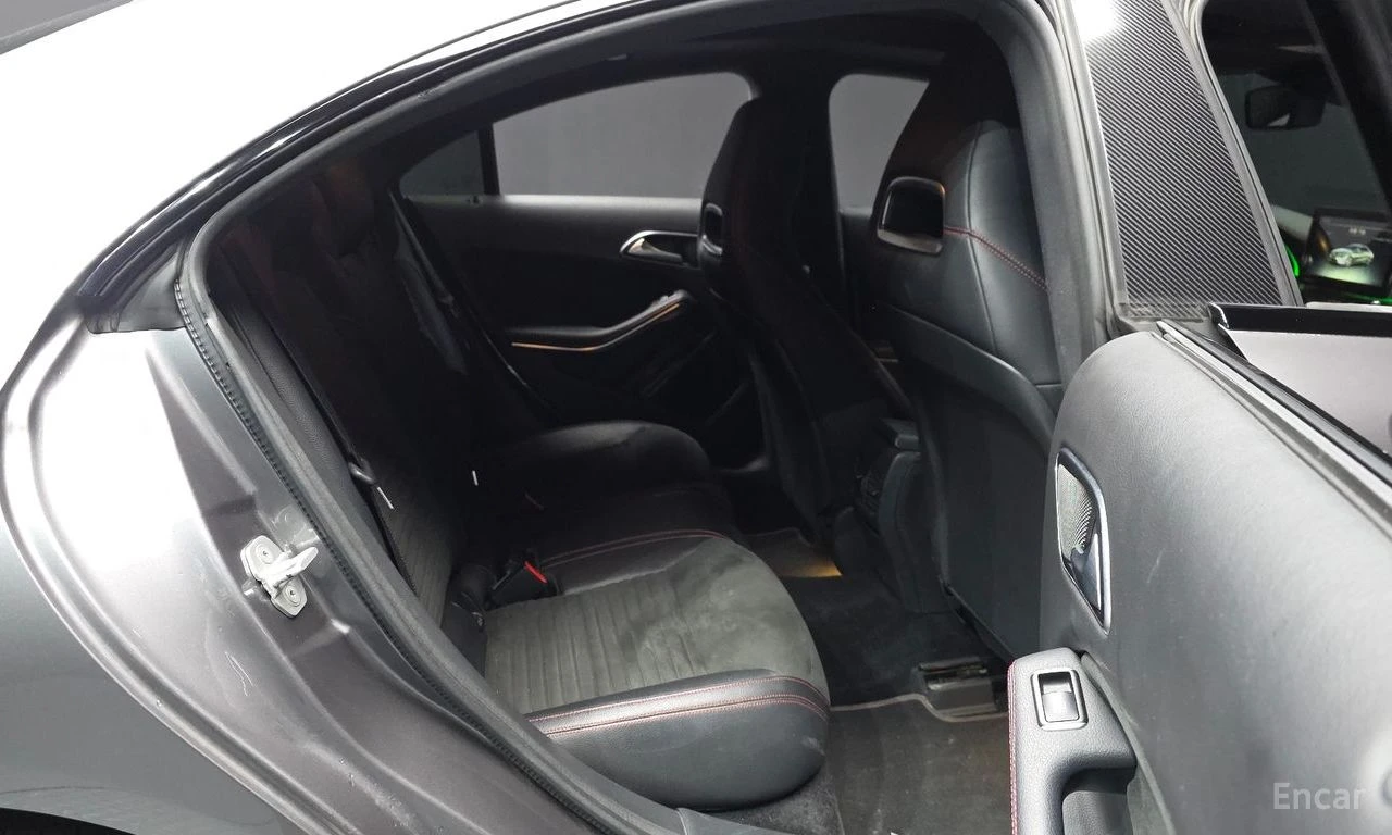 Mercedes-Benz CLA 250 AMG LINE* 4MATIC* ПОДГРЕВ* НАВИГАЦИЯ, снимка 9 - Автомобили и джипове - 54971743