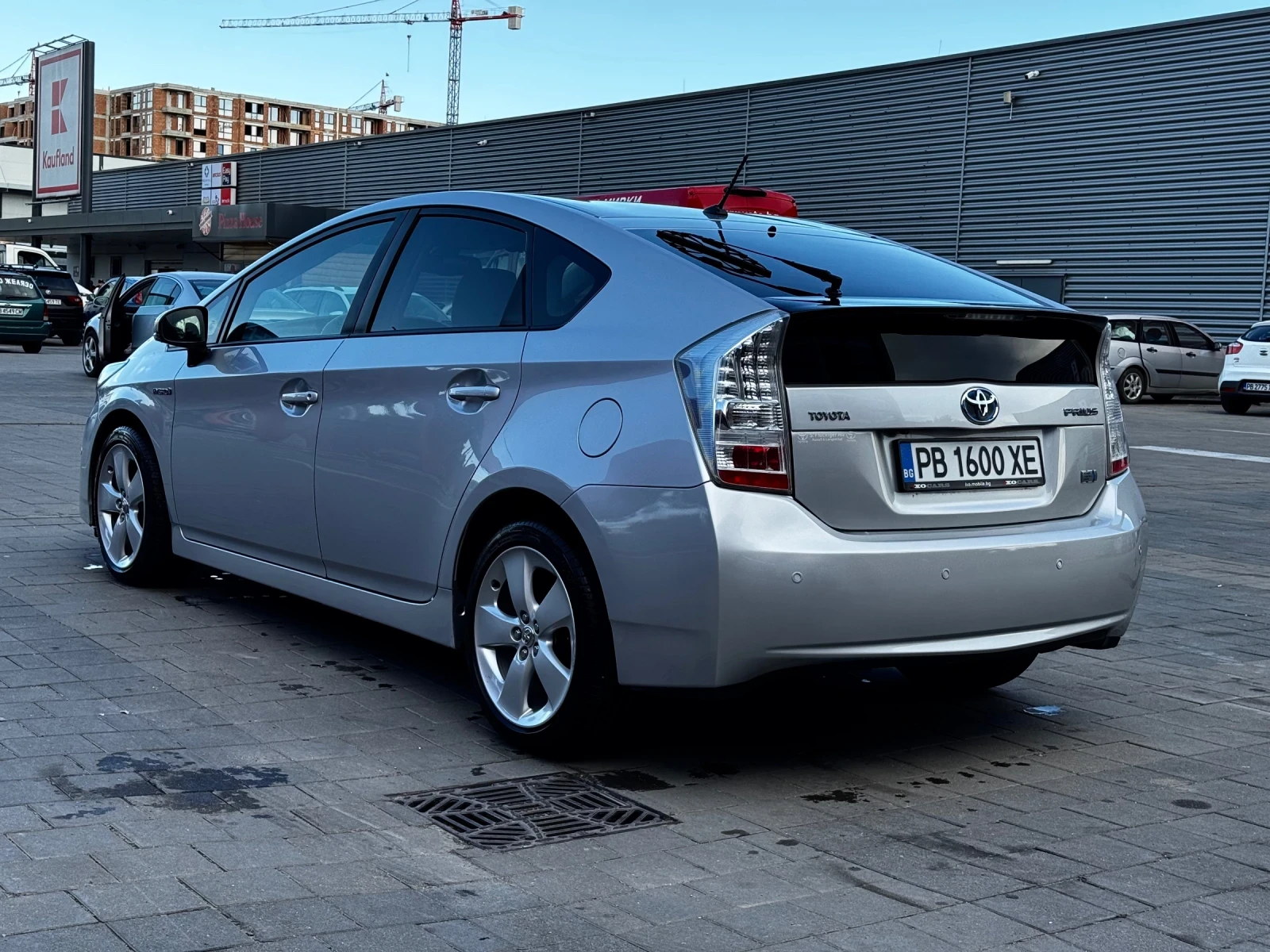 Toyota Prius 1.8 , снимка 2 - Автомобили и джипове - 55056774