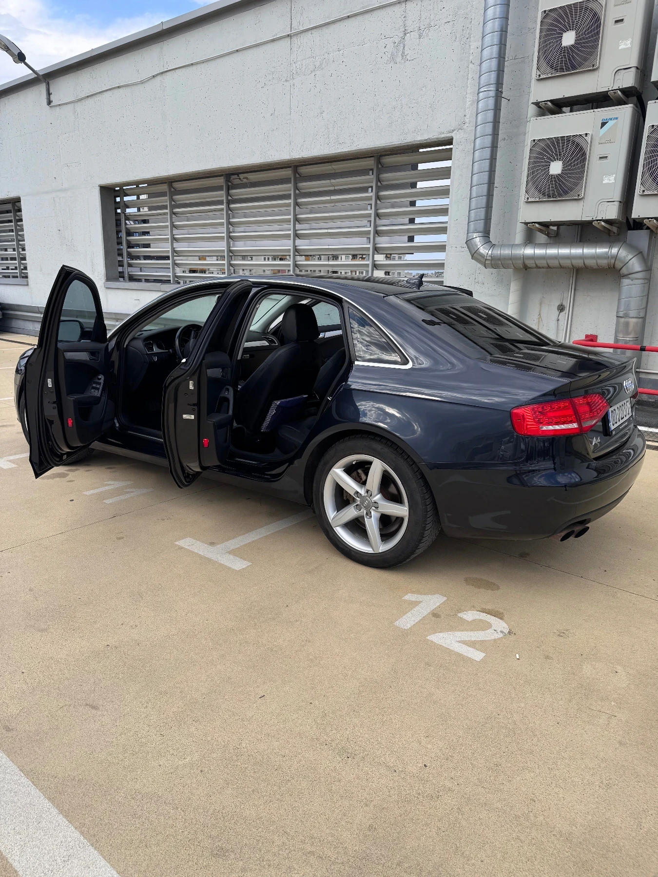 Audi A4 2.0 TFSI QUATTRO , снимка 9 - Автомобили и джипове - 55396091