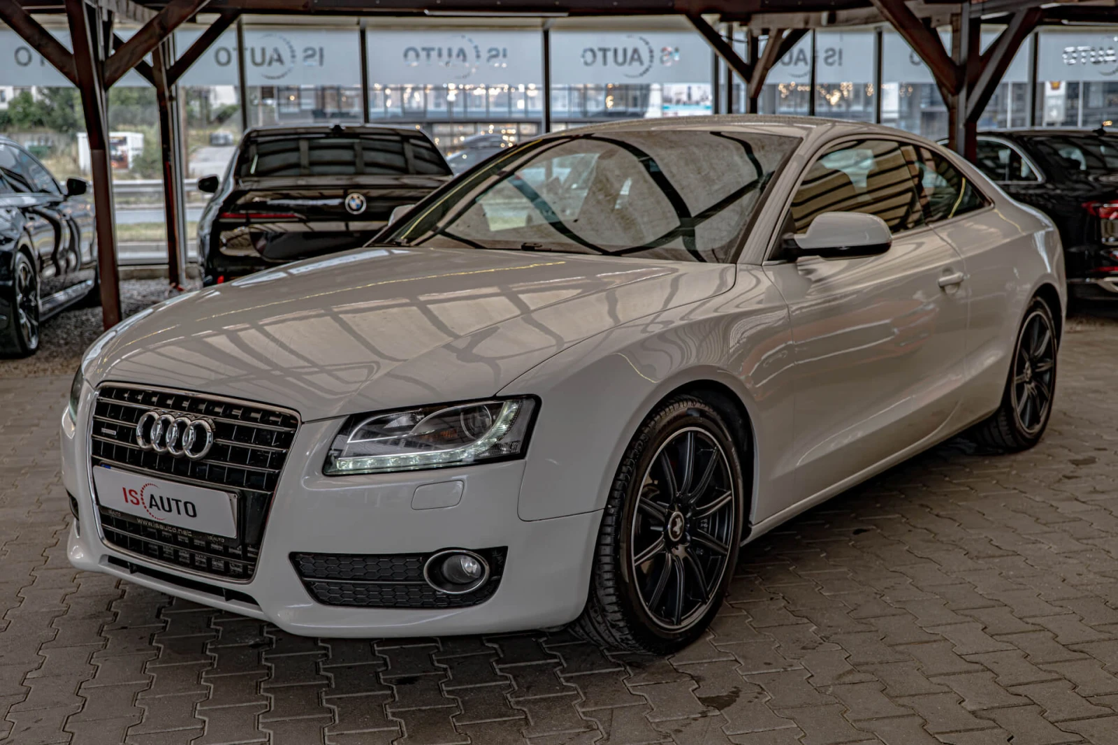 Audi A5 3.0TDI/Quattro/Обдухване/PDC/F1/Coupe, снимка 2 - Автомобили и джипове - 55407752