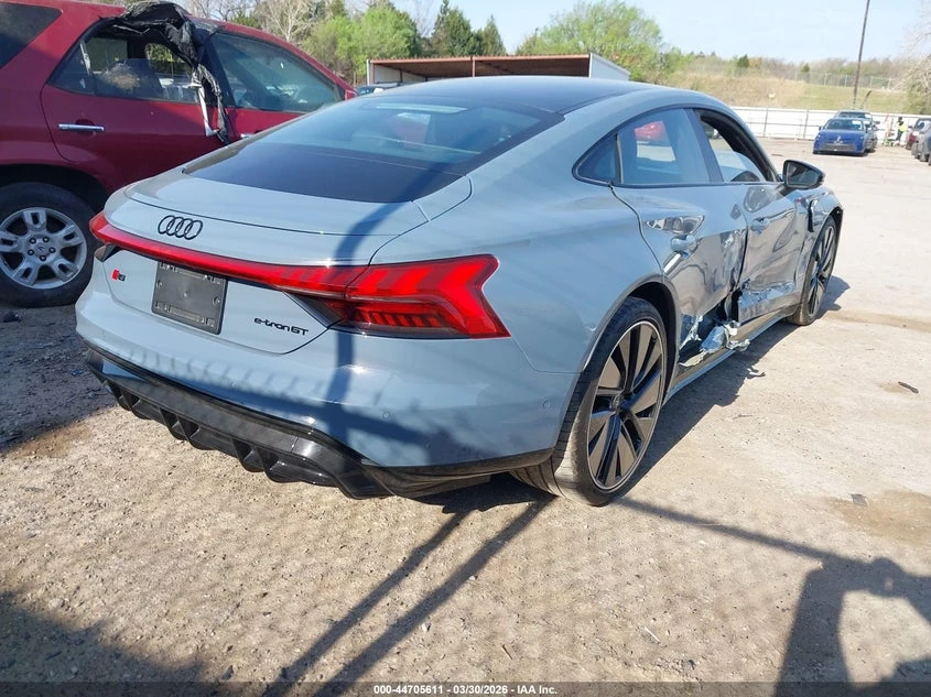 Audi E-Tron GT Rs Quattro, снимка 4 - Автомобили и джипове - 55534526