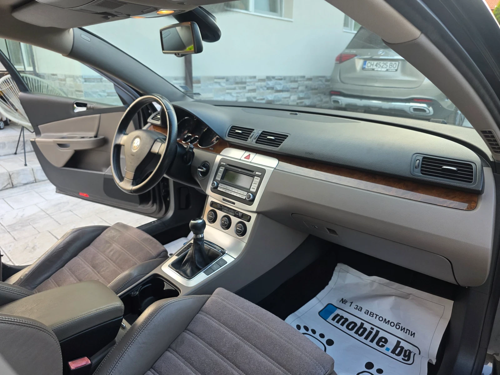 VW Passat 2.0 TDI НАПЪЛНО ОБСЛУЖЕН , снимка 16 - Автомобили и джипове - 55656946