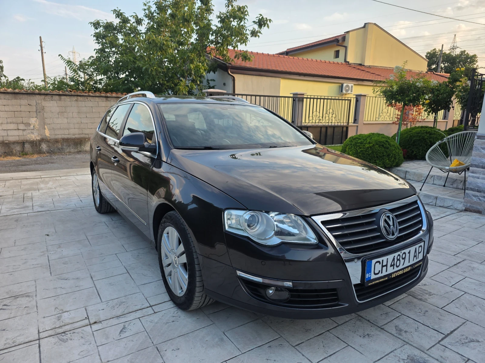 VW Passat 2.0 TDI НАПЪЛНО ОБСЛУЖЕН , снимка 3 - Автомобили и джипове - 55656946