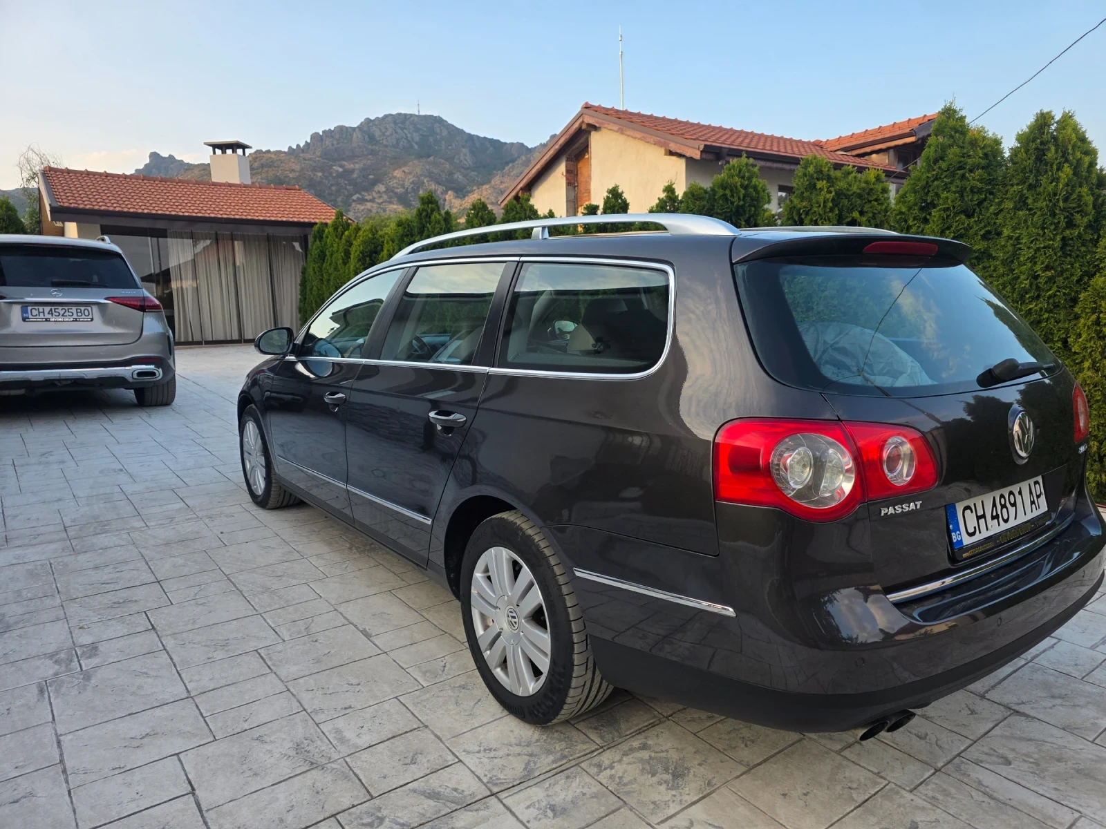 VW Passat 2.0 TDI НАПЪЛНО ОБСЛУЖЕН , снимка 8 - Автомобили и джипове - 55656946
