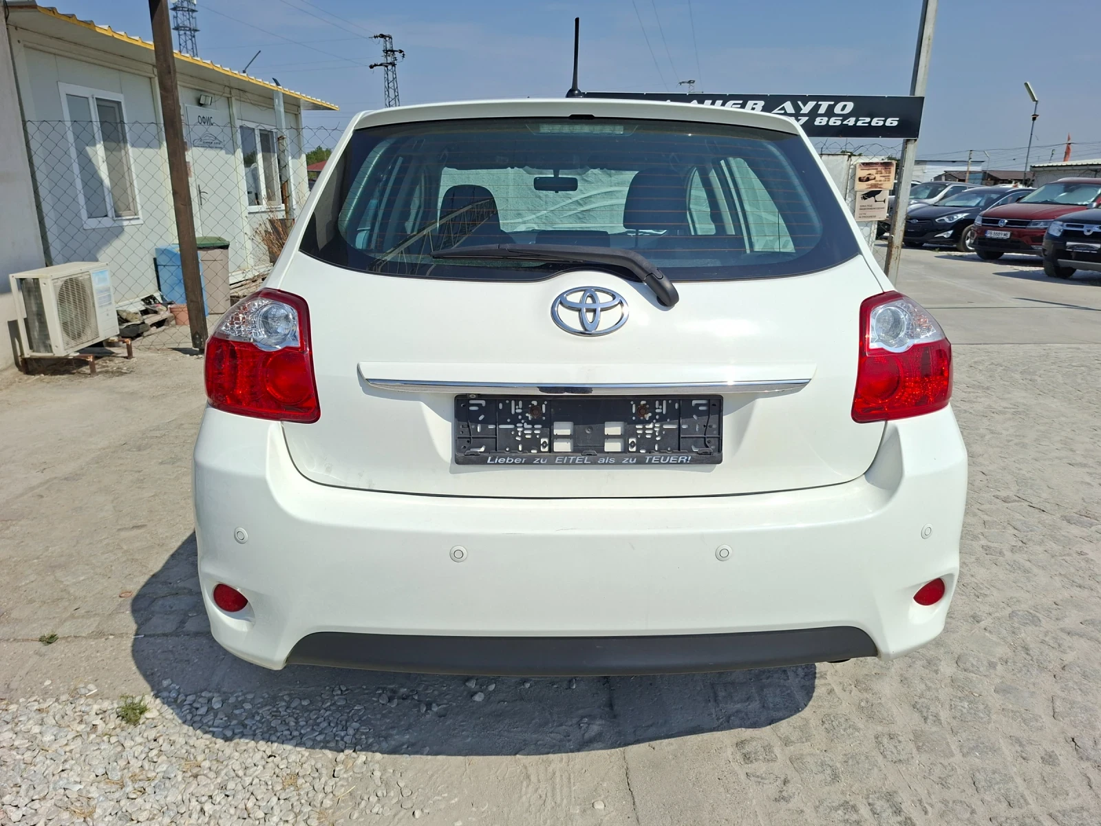 Toyota Auris 1.6i/НАВИ/6СК/2012/194000км, снимка 5 - Автомобили и джипове - 55920211