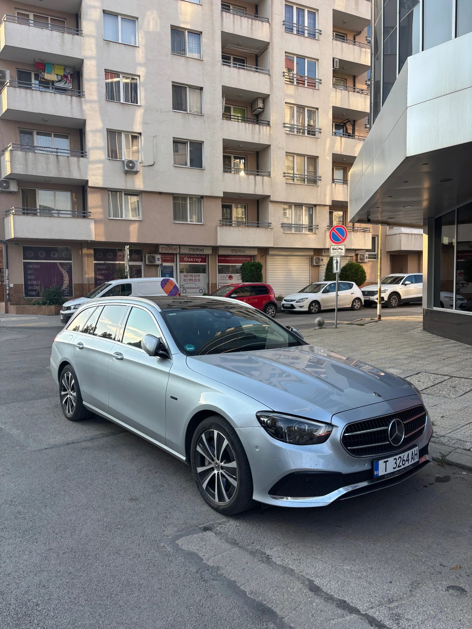 Mercedes-Benz E 300 de Avantgard Burmester, снимка 17 - Автомобили и джипове - 56451270