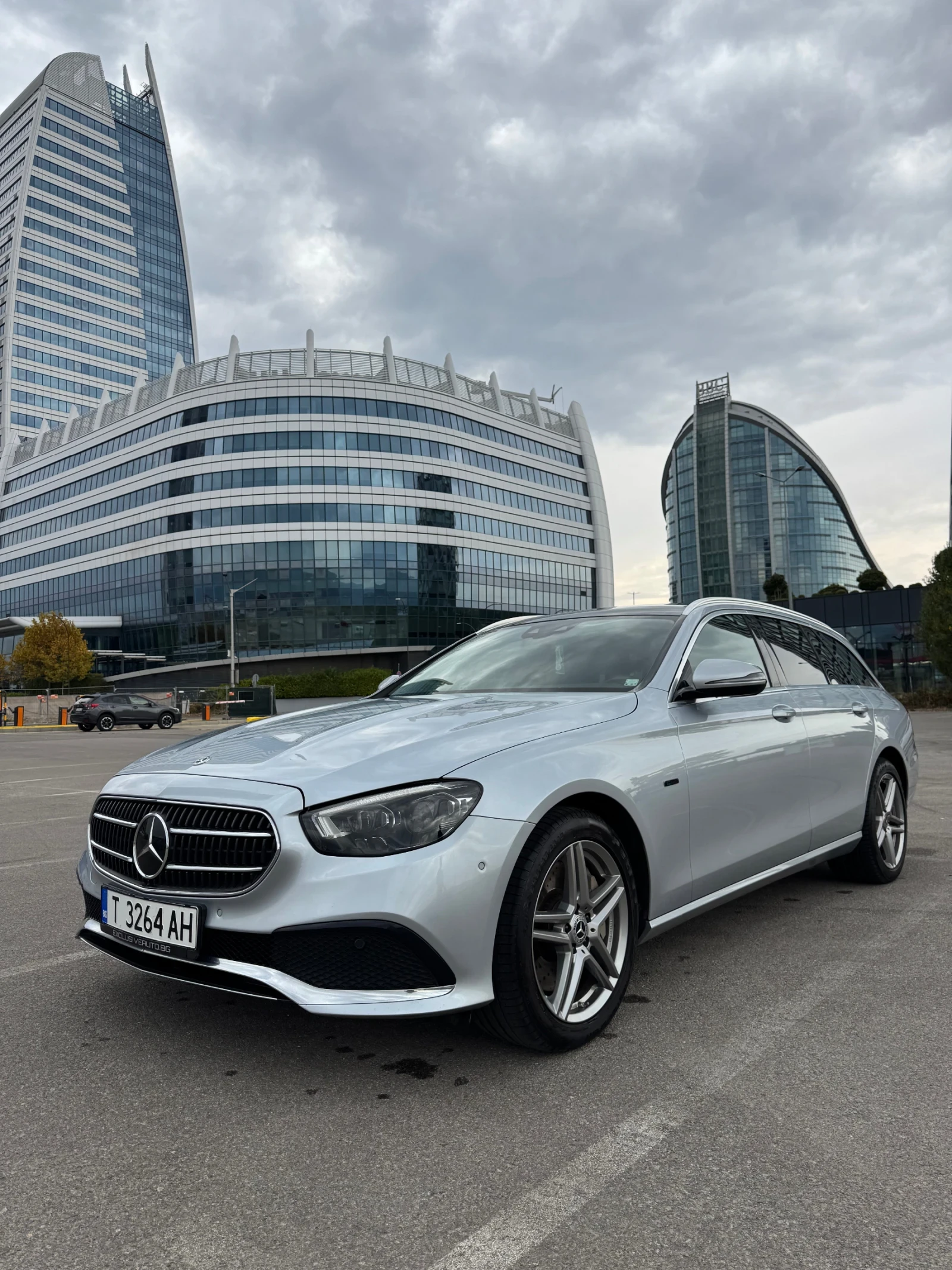 Mercedes-Benz E 300 de Avantgard
