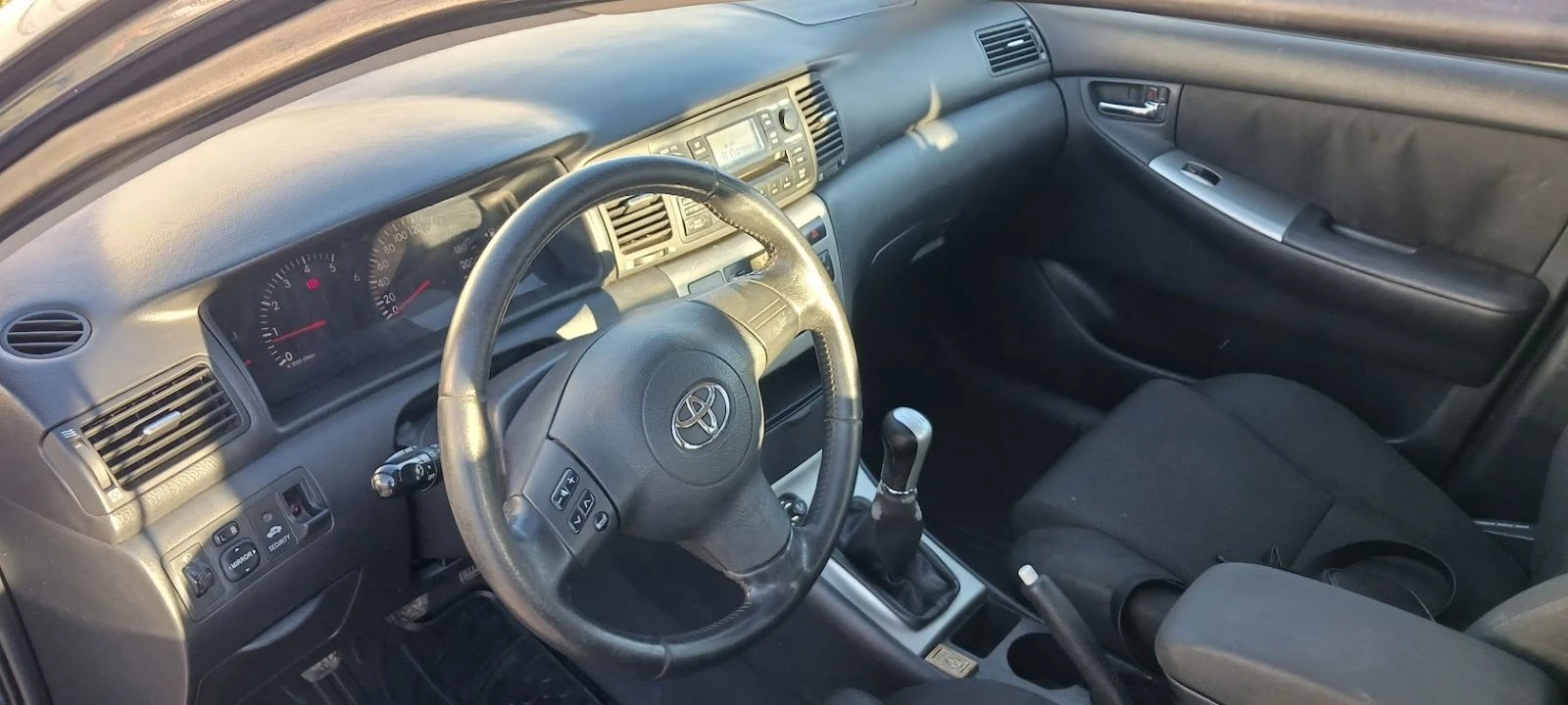Toyota Corolla, снимка 6 - Автомобили и джипове - 56670350