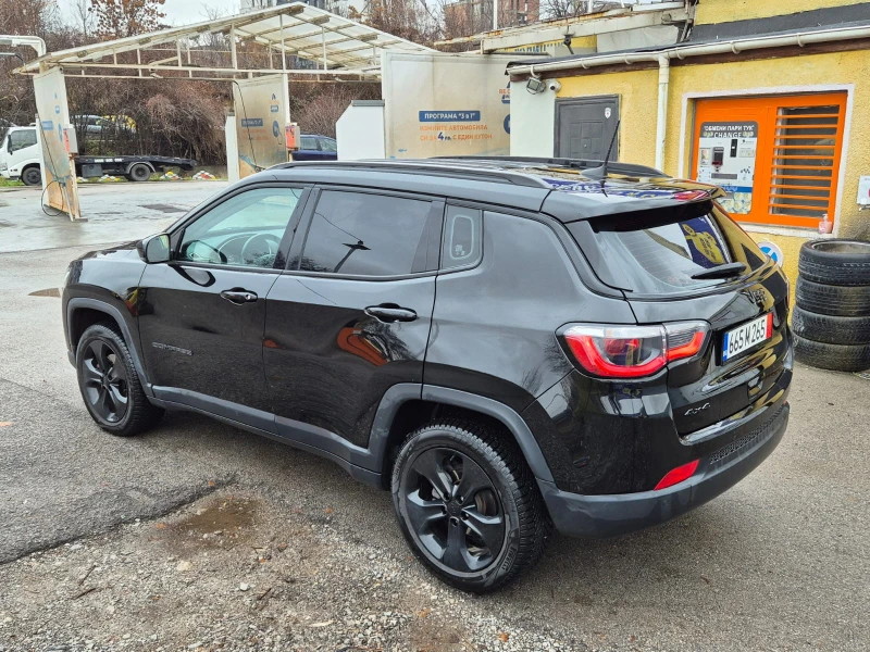 Jeep Compass 2.0д 140кс, снимка 4 - Автомобили и джипове - 48410045