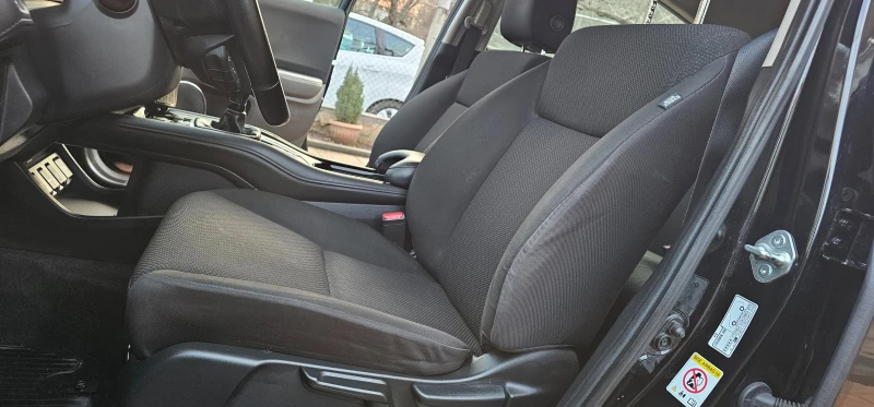 Honda Hr-v 1.6 I-DTEC Elegance, снимка 15 - Автомобили и джипове - 53102092