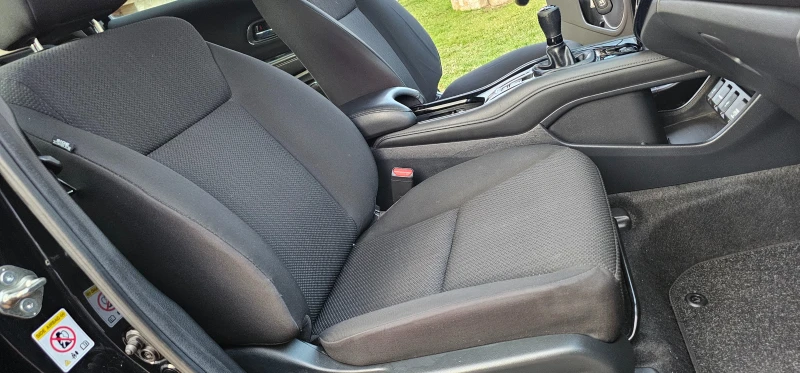 Honda Hr-v 1.6 I-DTEC Elegance, снимка 17 - Автомобили и джипове - 53102092