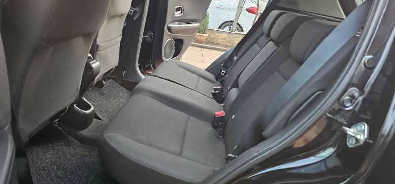 Honda Hr-v 1.6 I-DTEC Elegance, снимка 16 - Автомобили и джипове - 53102092