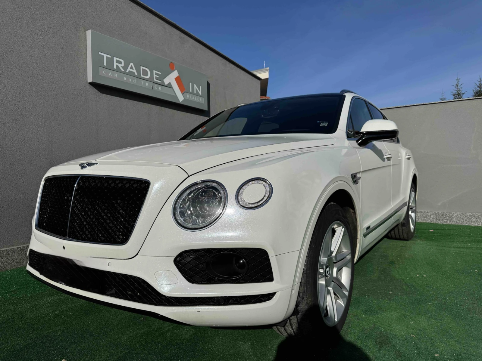 Bentley Bentayga 4.0L V8 - [1] 