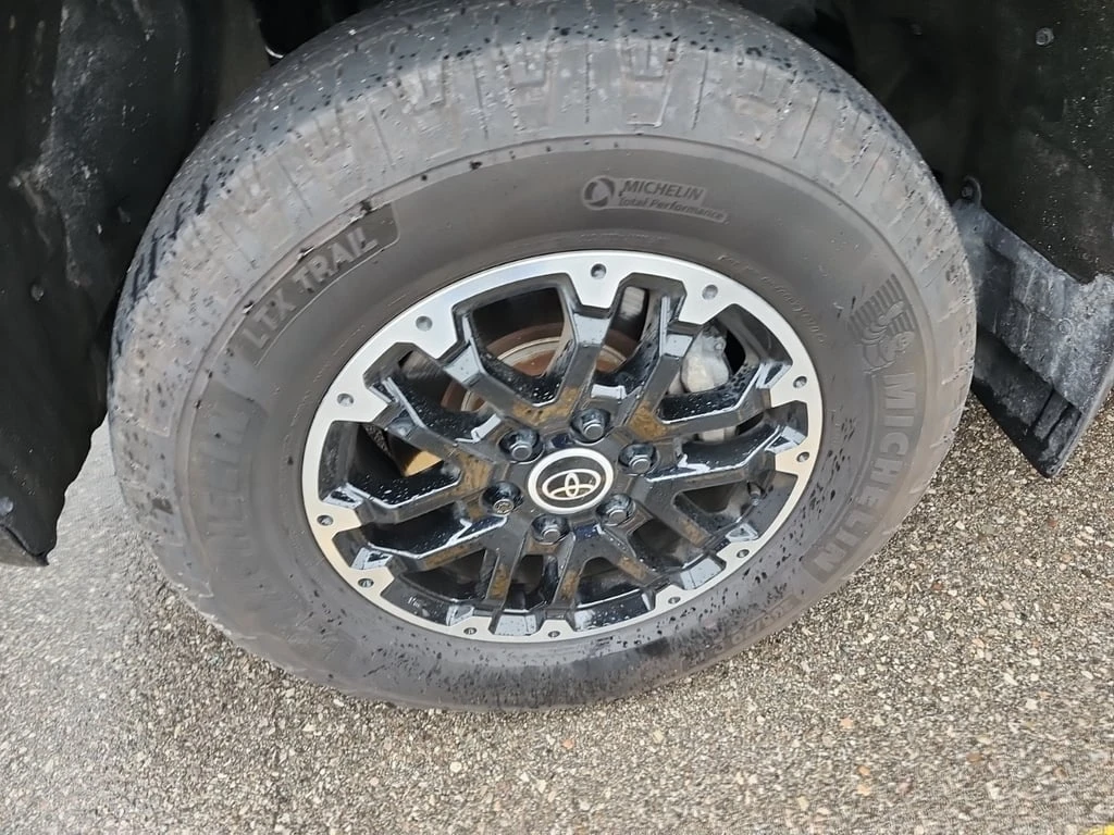 Toyota Tundra  - изображение 6